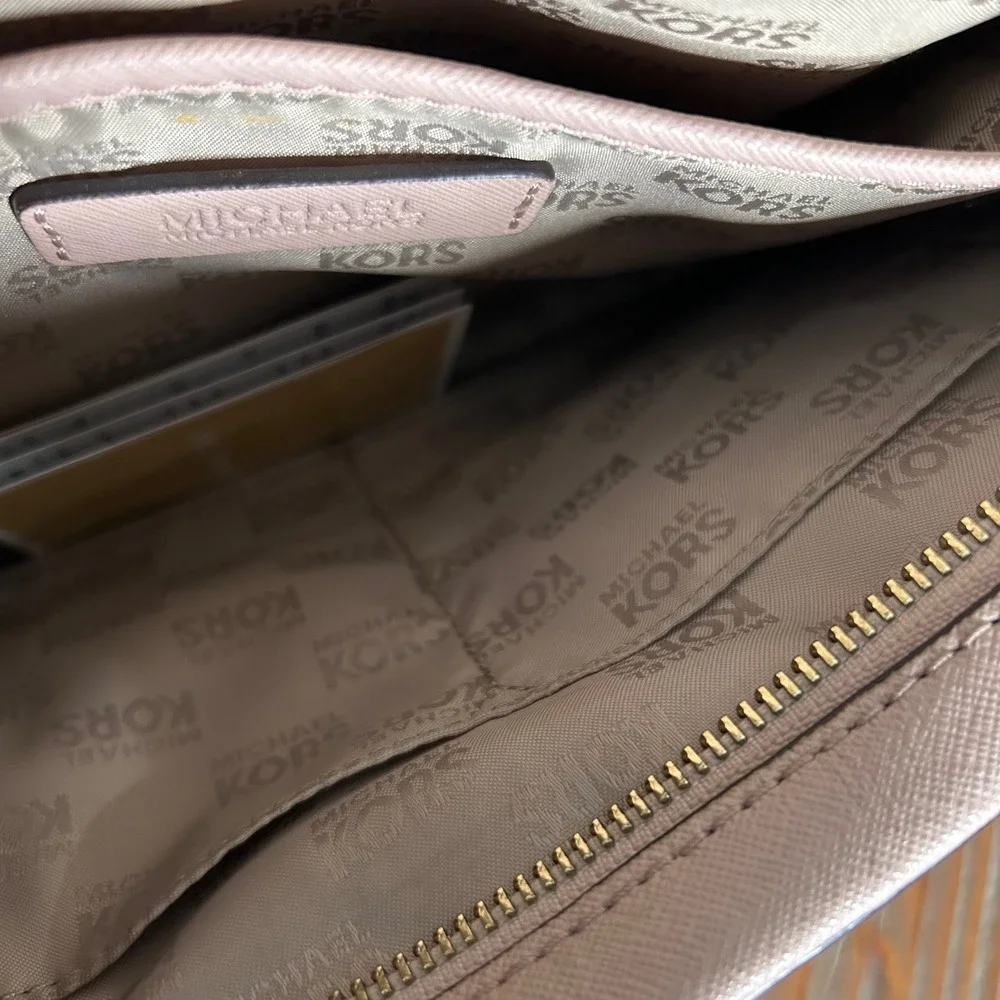 Michael Kors Pink Studded sandrine Crossbody Bag Gold‎ Hardware purse